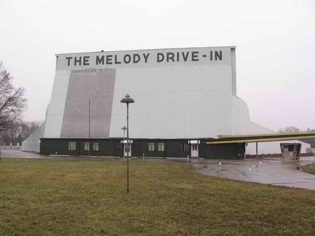 Melody Cruise-In - 2006 Photo